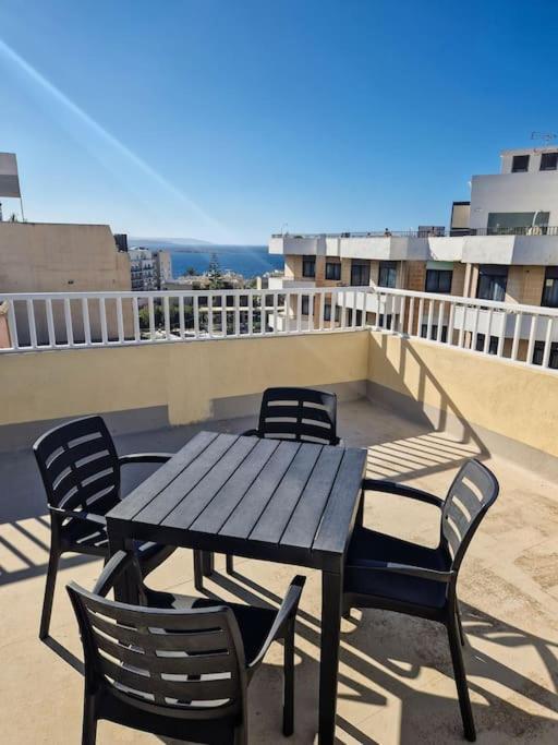 Comfy And Cosy. Lejlighed San Pawl il-Baħar Eksteriør billede